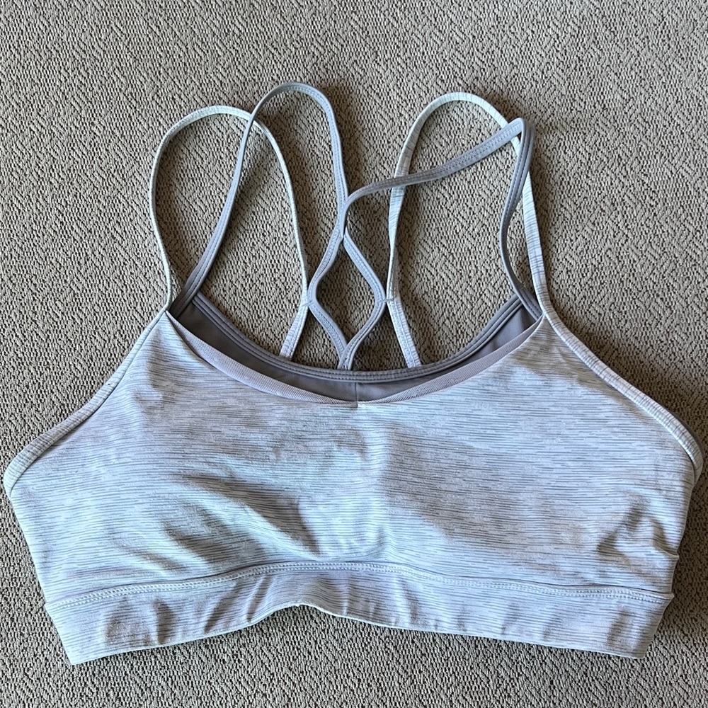 Light Gray Strappy Sports Bralette for Women